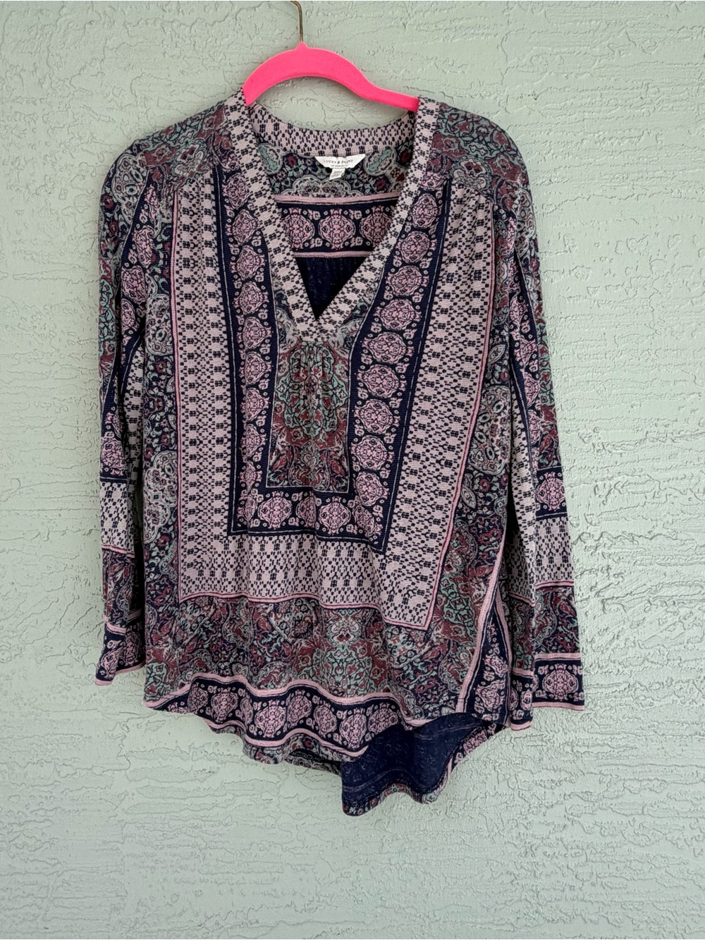 Lucky Brand Pink & Navy Paisley Mix V-Neck Tunic Sz M